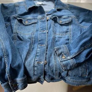 Size 1X denim jacket in great condition and very comfortable.
